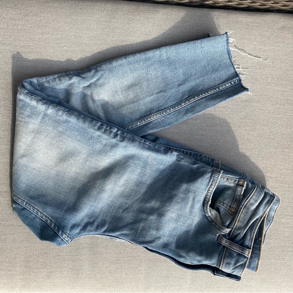 Zara Skinny Denim Raw Hem Jeans!